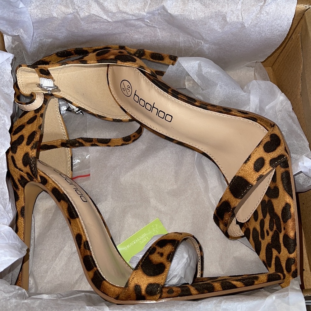 Brand new cheeta heels!